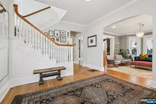 36 Willow St, Montclair, NJ 07042 - Photo 4