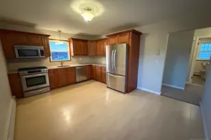 651 10th St, Lyndhurst Township, NJ 07071 - Photo 1