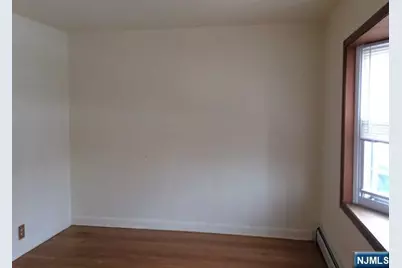 109 Scoles Avenue, Clifton, NJ 07012 - Photo 12