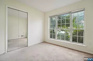 14 Walnut St, Jersey City, NJ 07305 - Photo 8