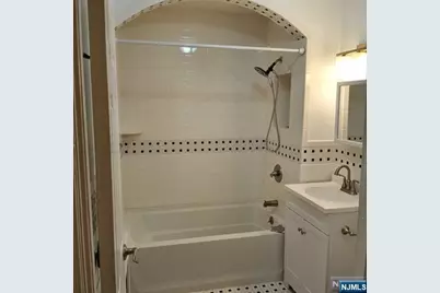 327 Broad Street 2 #2, Carlstadt, NJ 07072 - Photo 8