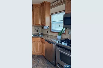 327 Broad Street 2 #2, Carlstadt, NJ 07072 - Photo 12