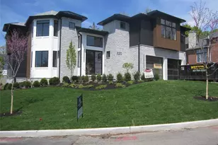320 Bolz St, Englewood Cliffs, NJ 07632 - Photo 2