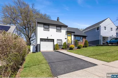 404 Simons Avenue, Hackensack, NJ 07601 - Photo 4