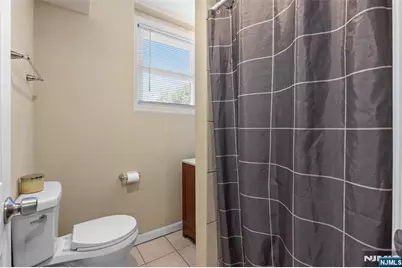 404 Simons Avenue, Hackensack, NJ 07601 - Photo 30