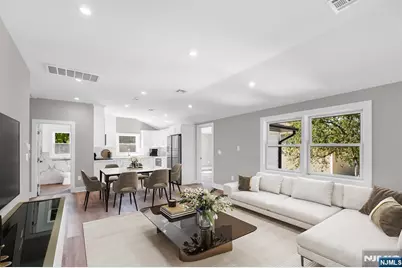 715 Evans Street 2 #2, Paramus, NJ 07652 - Photo 4