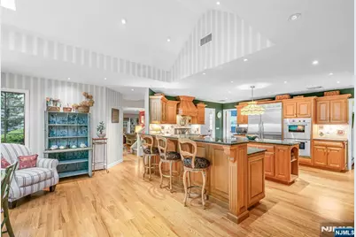 220 Ottowa Lane, Franklin Lakes, NJ 07417 - Photo 18