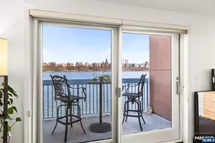 404 Jefferson Ct Ph4, Edgewater, NJ 07020 - Photo 10