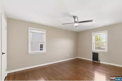 293 Center Street 2nd Floor #2nd Floor, Orange, NJ 07050 - Photo 16