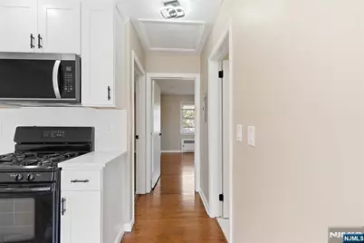 293 Center Street 2nd Floor #2nd Floor, Orange, NJ 07050 - Photo 20