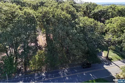 492 Manchester Avenue, North Haledon, NJ 07508 - Photo 6