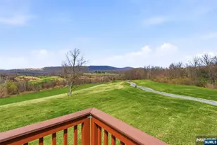 19 Rockhall Ct, Hamburg, NJ 07419 - Photo 38