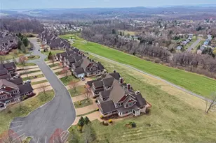 19 Rockhall Ct, Hamburg, NJ 07419 - Photo 32