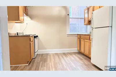 411 Highland Avenue Bn #BN, Palisades Park, NJ 07650 - Photo 2