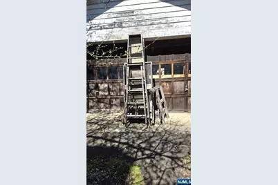 163 Hamilton Avenue, Hasbrouck Heights, NJ 07604 - Photo 20