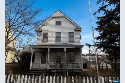 163 Hamilton Avenue, Hasbrouck Heights, NJ 07604 - Photo 1