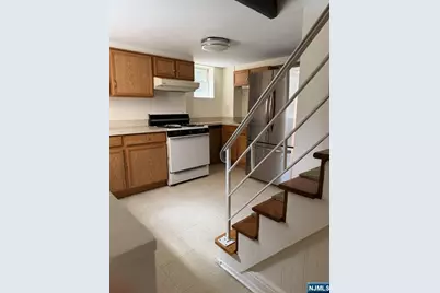 180 Hobart Street Rear House #Rear House, Ridgefield Park, NJ 07660 - Photo 6