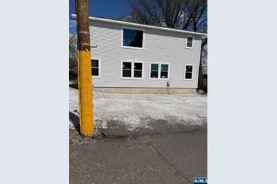 180 Hobart Street Rear House #Rear House, Ridgefield Park, NJ 07660 - Photo 12