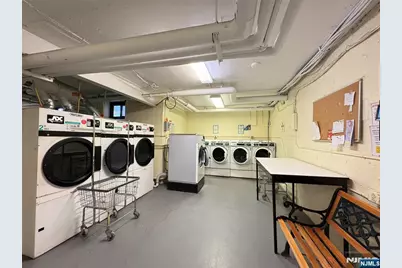 2329 Hudson Terrace C3 #C3, Fort Lee, NJ 07024 - Photo 44