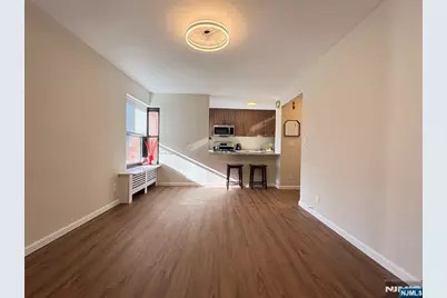 2329 Hudson Terrace C3 #C3, Fort Lee, NJ 07024 - Photo 28