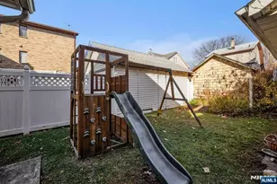 457 Washington Ave 2nd Fl, Cliffside Park, NJ 07010 - Photo 16