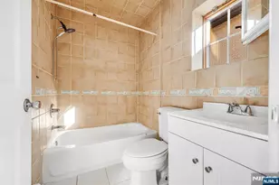 457 Washington Ave 2nd Fl, Cliffside Park, NJ 07010 - Photo 14