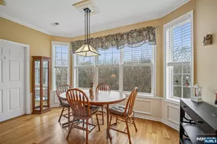 1403 Pointe Gate Dr, Livingston, NJ 07039 - Photo 6