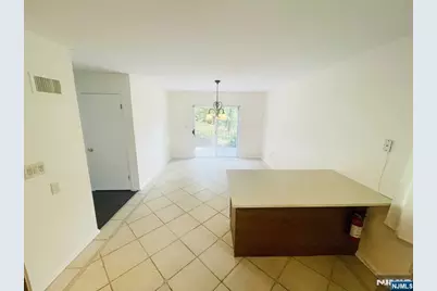 50 Beverly Court, Fair Lawn, NJ 07410 - Photo 6