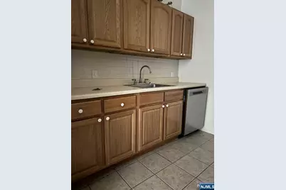 47-53 Central Avenue A 15 #A 15, Rochelle Park Township, NJ 07662 - Photo 6