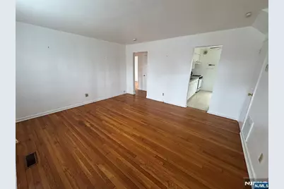 10 Engle Street 1 #1, Tenafly, NJ 07670 - Photo 2