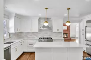 853 Shadow Ridge Rd, Franklin Lakes, NJ 07417 - Photo 10