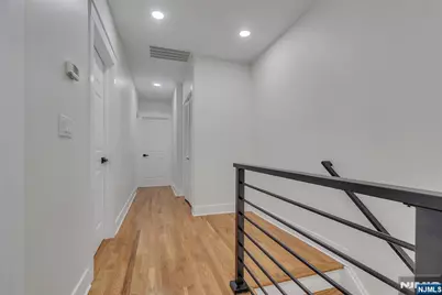 249 Hillside Avenue, Leonia, NJ 07605 - Photo 18