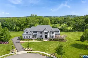 8 Philhower Ct, Denville, NJ 07834 - Photo 1