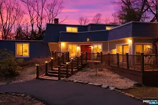 947 Franklin Lake Rd, Franklin Lakes, NJ 07417 - Photo 2