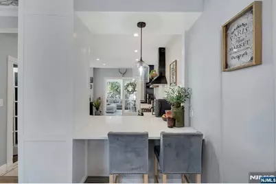 158 Carmita Avenue, Rutherford, NJ 07070 - Photo 14