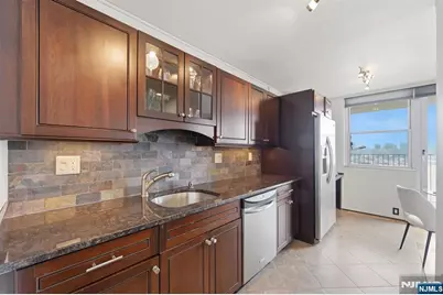 6040 Jfk Blvd E 23F #23F, West New York, NJ 07093 - Photo 6