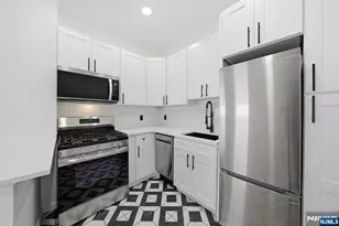 15 George Street 2, Bayonne, NJ 07002 - Photo 2