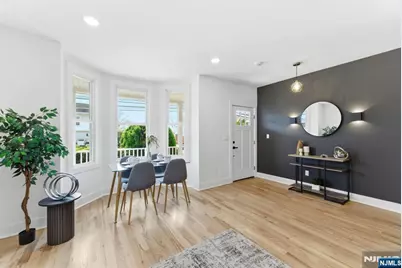 304 Delawanna Avenue, Clifton, NJ 07014 - Photo 2