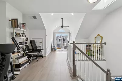 458 Buffalo Court 458 #458, West New York, NJ 07093 - Photo 26