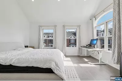 458 Buffalo Court 458 #458, West New York, NJ 07093 - Photo 16