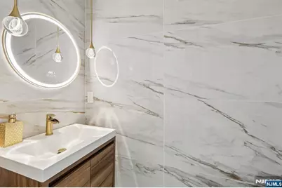 458 Buffalo Court 458 #458, West New York, NJ 07093 - Photo 14