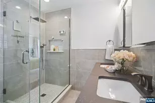 249 Ottawa Ave, Hasbrouck Heights, NJ 07604 - Photo 16