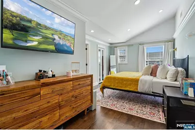 249 Ottawa Avenue, Hasbrouck Heights, NJ 07604 - Photo 14