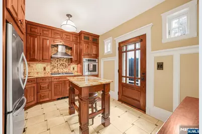 26 Daily Street, Nutley, NJ 07110 - Photo 10
