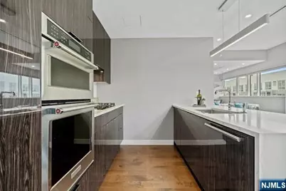800 Ave At Port Imperial 1018 #1018, Weehawken, NJ 07086 - Photo 8