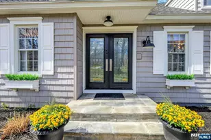 105 Apple Ridge Rd, Woodcliff Lake, NJ 07677 - Photo 4