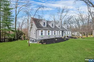 105 Apple Ridge Rd, Woodcliff Lake, NJ 07677 - Photo 48