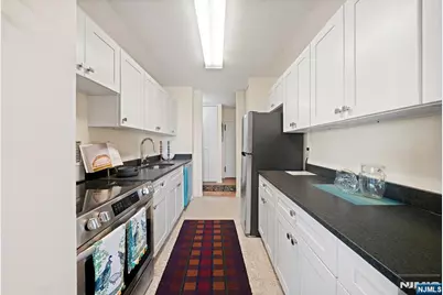 7855 Boulevard 1106 #1106, North Bergen, NJ 07047 - Photo 12