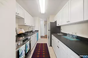 7855 Blvd 1106, North Bergen, NJ 07047 - Photo 12