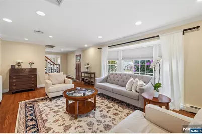 694 Blauvelt Drive, Oradell, NJ 07649 - Photo 6